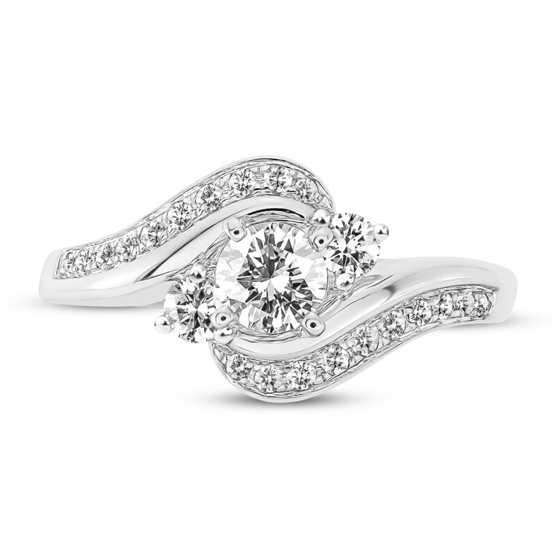 Main Image 3 of Three-Stone Diamond Engagement Ring 7/8 ct tw Round 14K White Gold