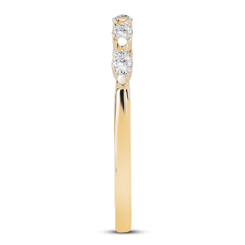 Main Image 3 of Diamond Anniversary Ring 1/4 ct tw Round 14K Yellow Gold